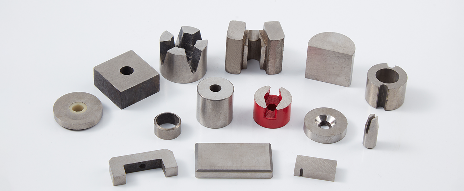 Aluminium-Nickel-Cobalt (AlNiCo) Magnet